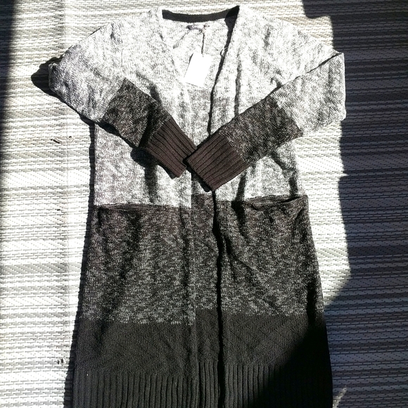 Long Sleeve Sweater with Pockets - Picture 1 of 4